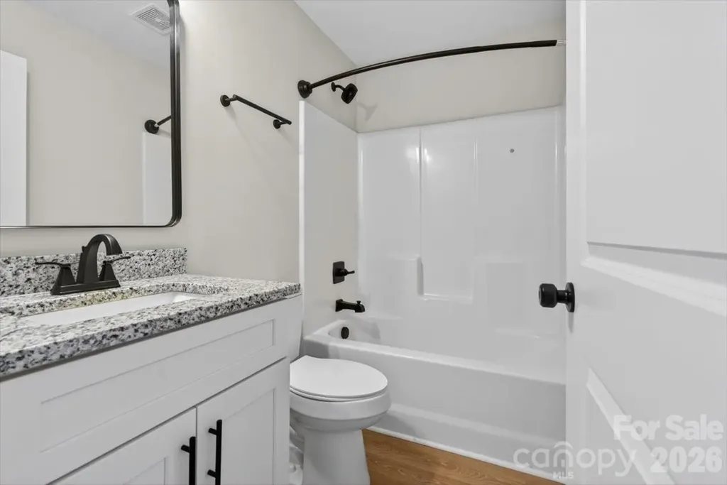 712-714 Evening Shade Lane Gastonia NC 28052