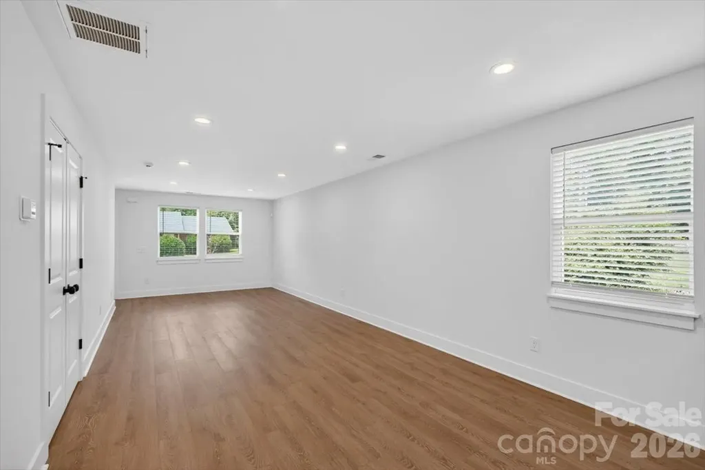 712-714 Evening Shade Lane Gastonia NC 28052