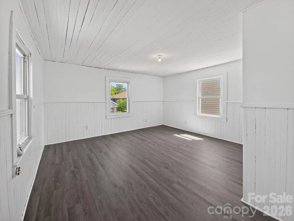 80 Ridge Street Marion NC 28752