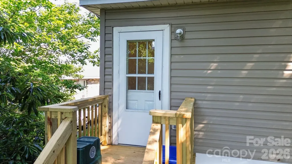 80 Ridge Street Marion NC 28752