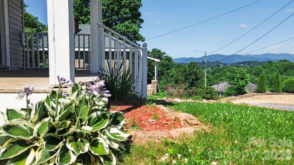 80 Ridge Street Marion NC 28752