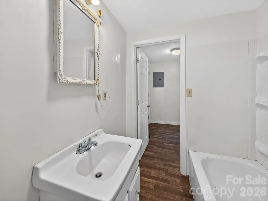 80 Ridge Street Marion NC 28752