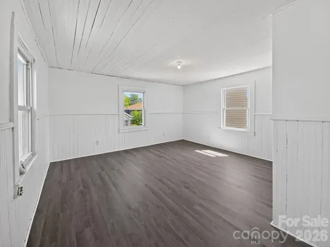 80 Ridge Street Marion NC 28752
