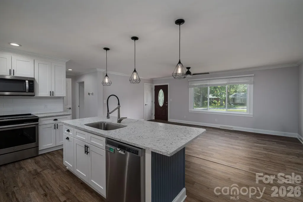 203 Park Road Mount Holly NC 28120