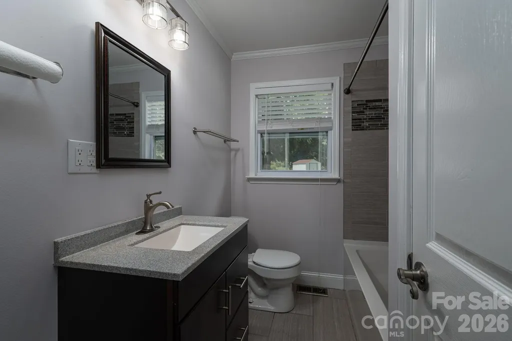 203 Park Road Mount Holly NC 28120