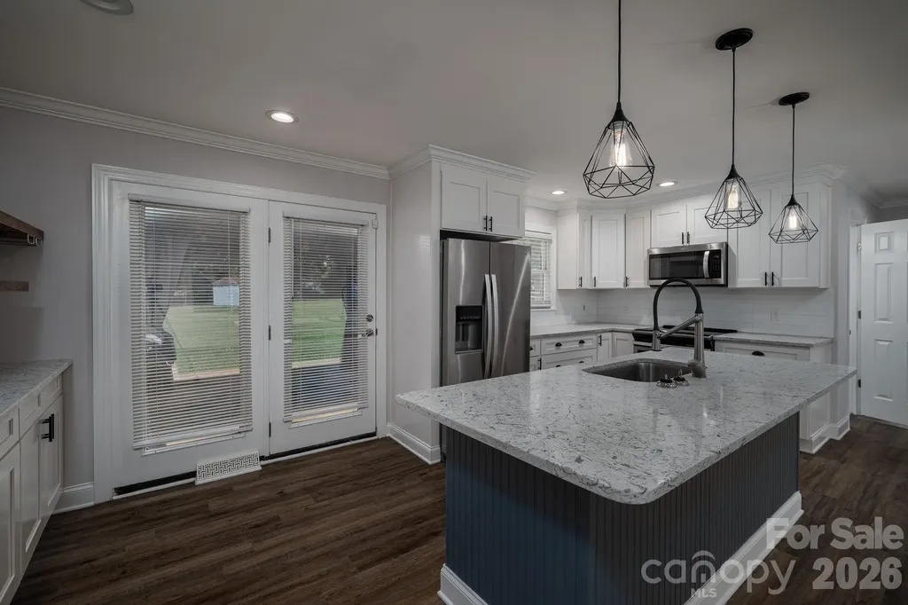 203 Park Road Mount Holly NC 28120