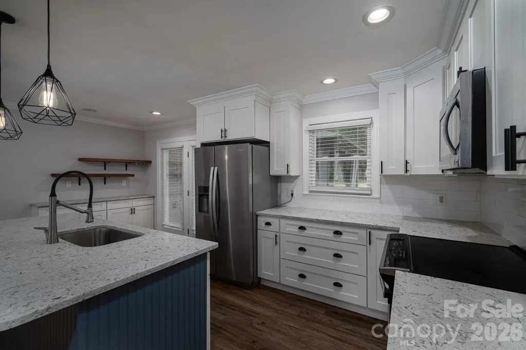 203 Park Road Mount Holly NC 28120