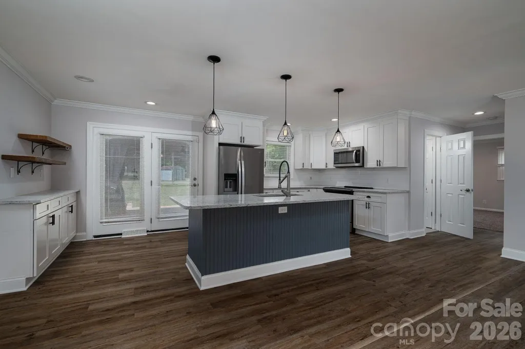 203 Park Road Mount Holly NC 28120