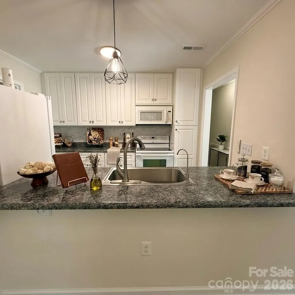 12334 Danby Road Pineville NC 28134