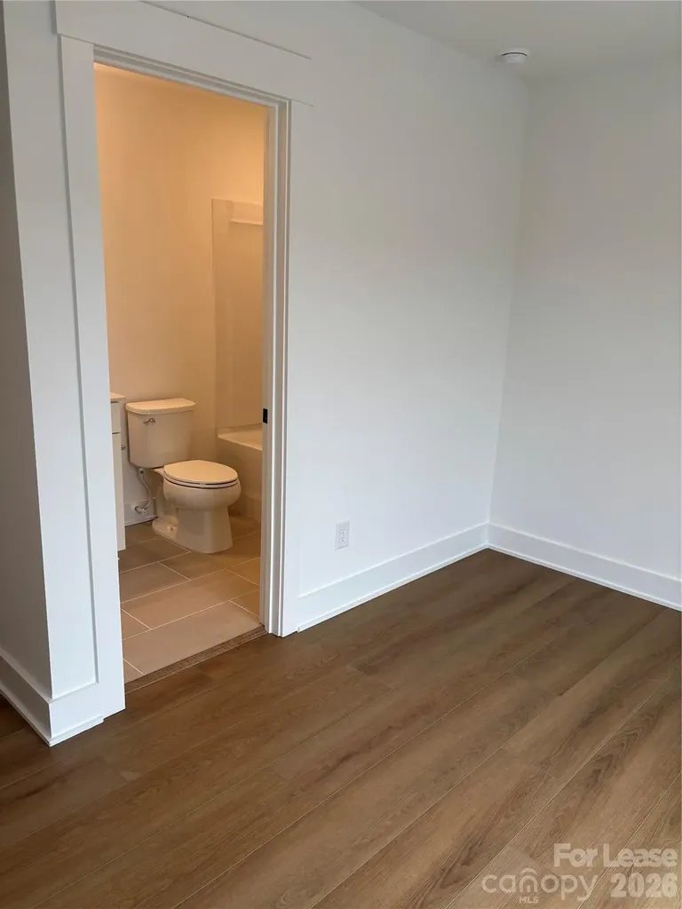 3644 Tryon Street Charlotte NC 28217