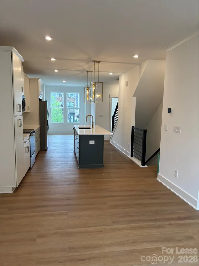 3644 Tryon Street Charlotte NC 28217