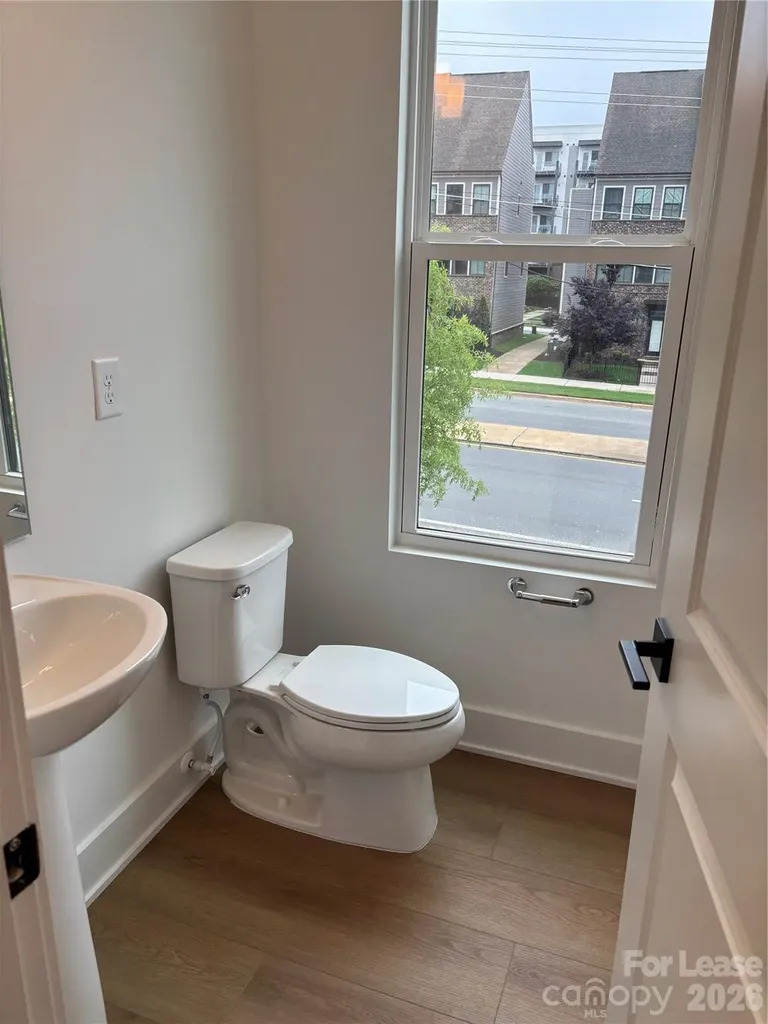 3644 Tryon Street Charlotte NC 28217