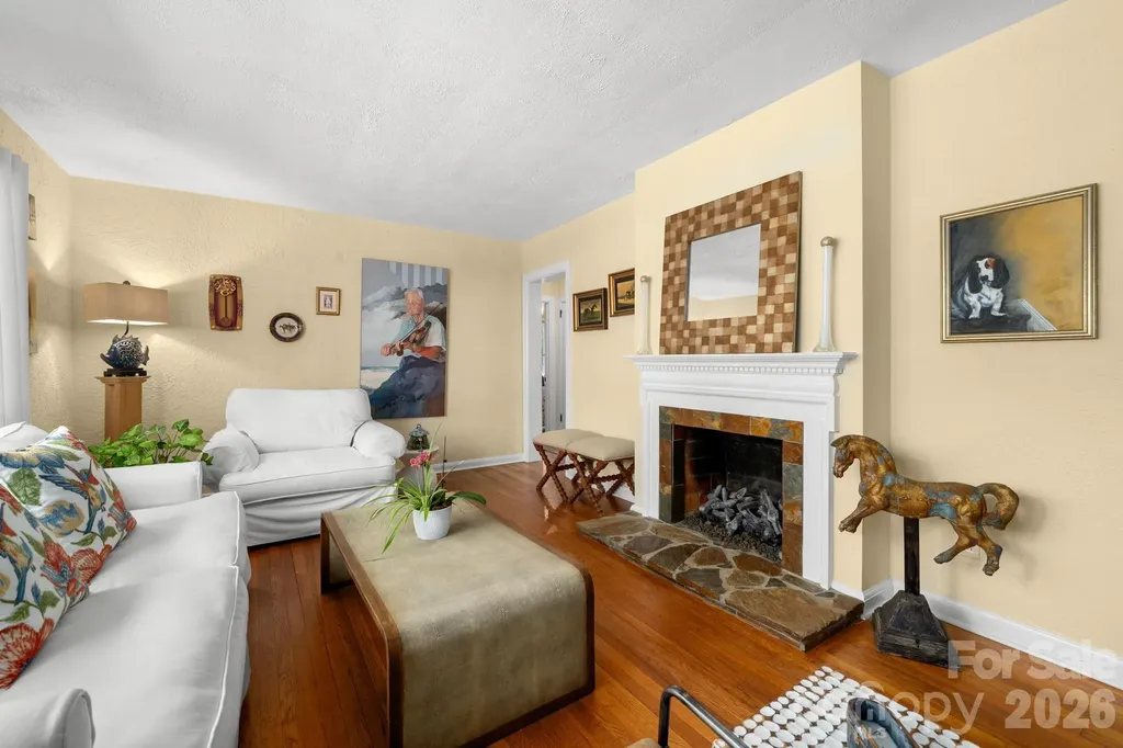 43 Martindale Road Asheville NC 28804