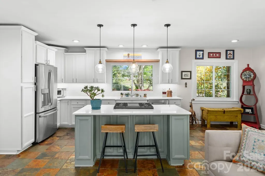 43 Martindale Road Asheville NC 28804