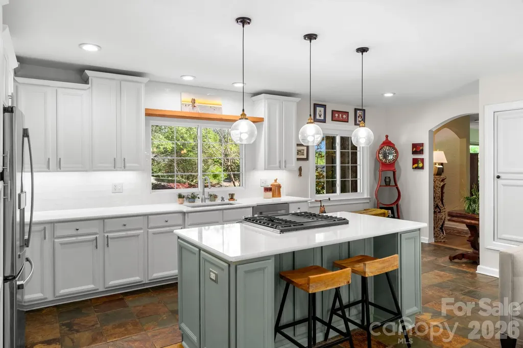 43 Martindale Road Asheville NC 28804