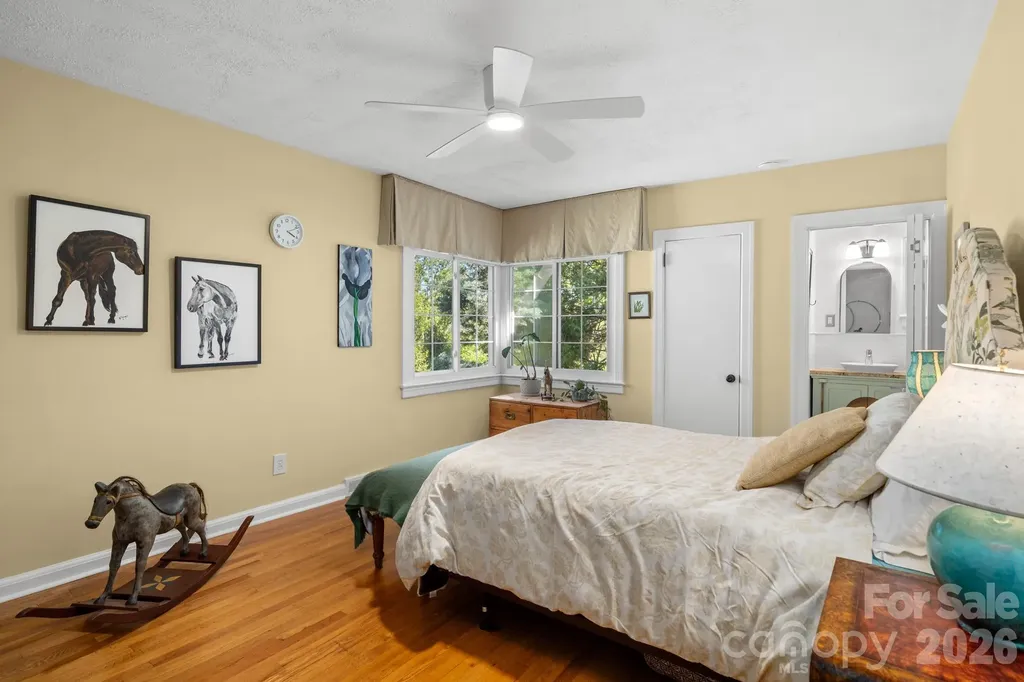 43 Martindale Road Asheville NC 28804