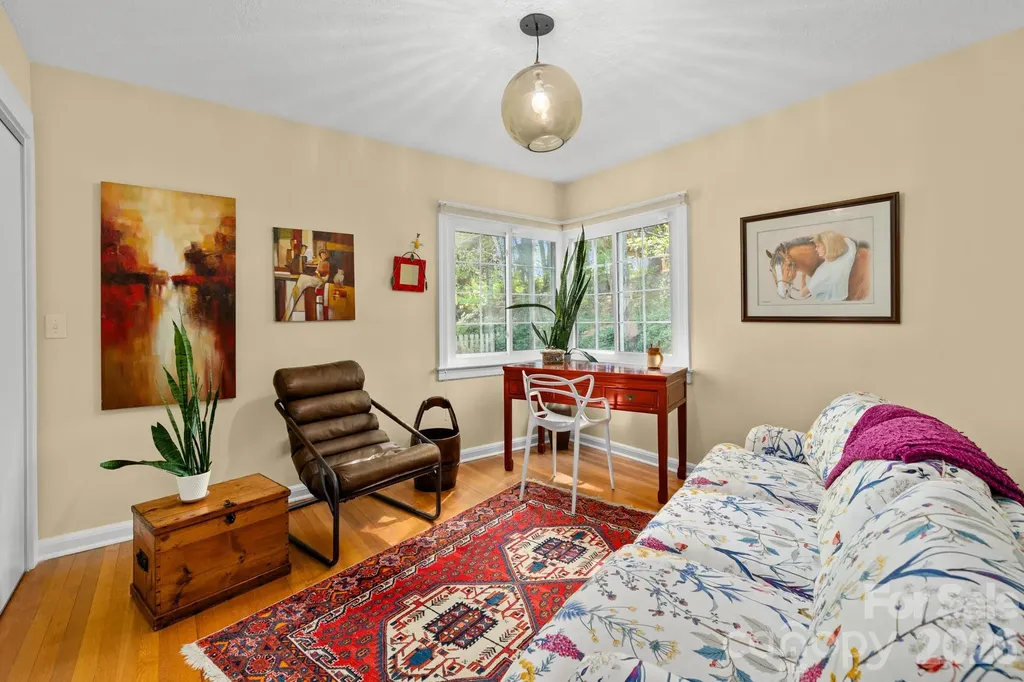 43 Martindale Road Asheville NC 28804