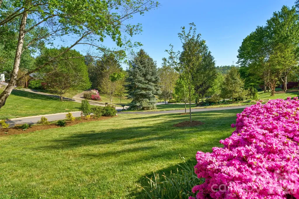 43 Martindale Road Asheville NC 28804