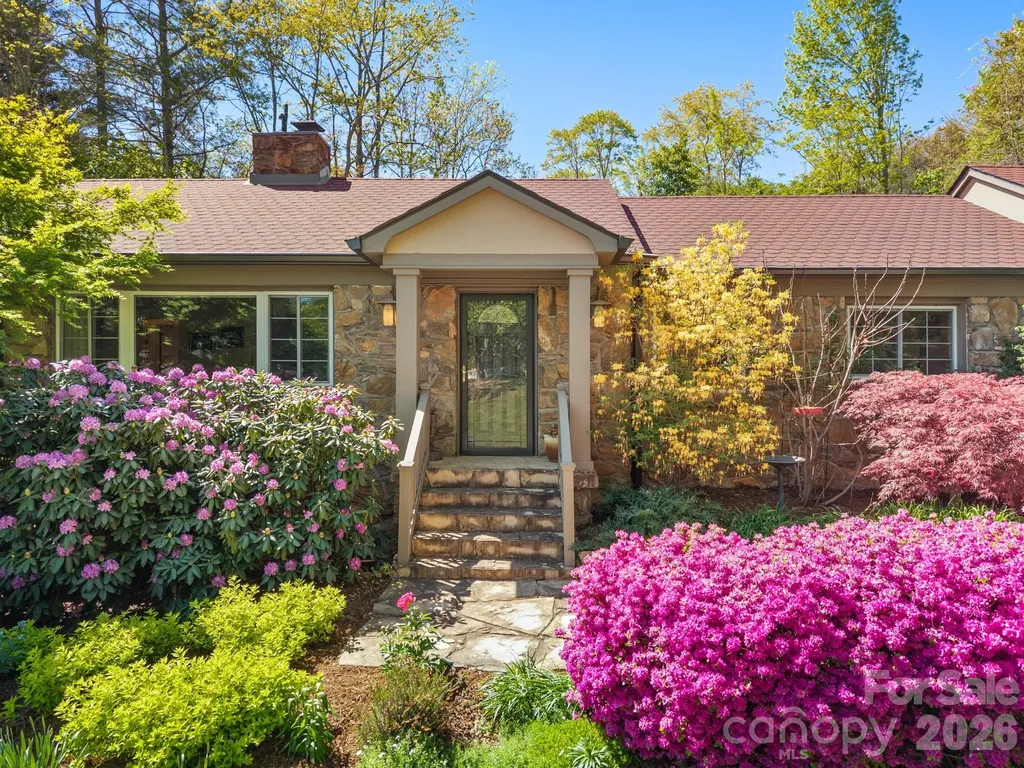 43 Martindale Road Asheville NC 28804