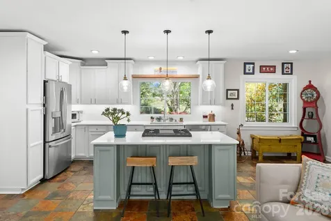 43 Martindale Road Asheville NC 28804
