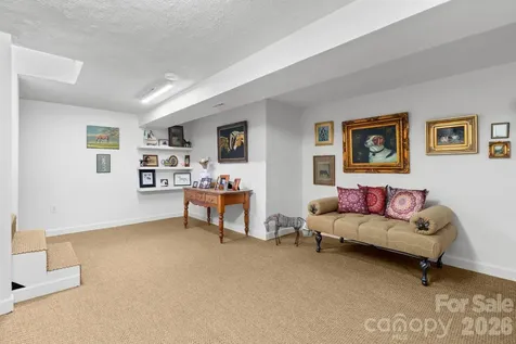 43 Martindale Road Asheville NC 28804