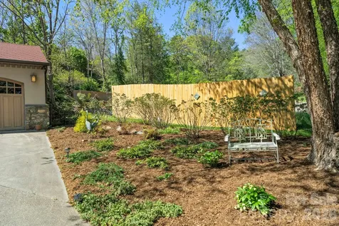 43 Martindale Road Asheville NC 28804