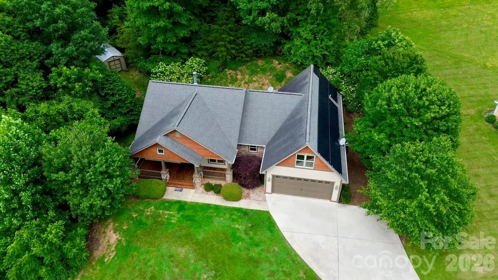 25 Willow Branch Lane Weaverville NC 28787