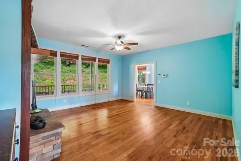 25 Willow Branch Lane Weaverville NC 28787