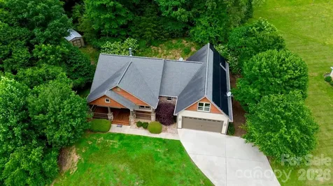 25 Willow Branch Lane Weaverville NC 28787