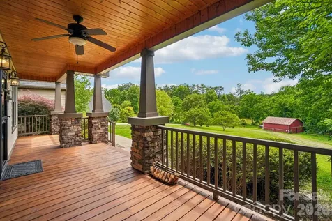 25 Willow Branch Lane Weaverville NC 28787
