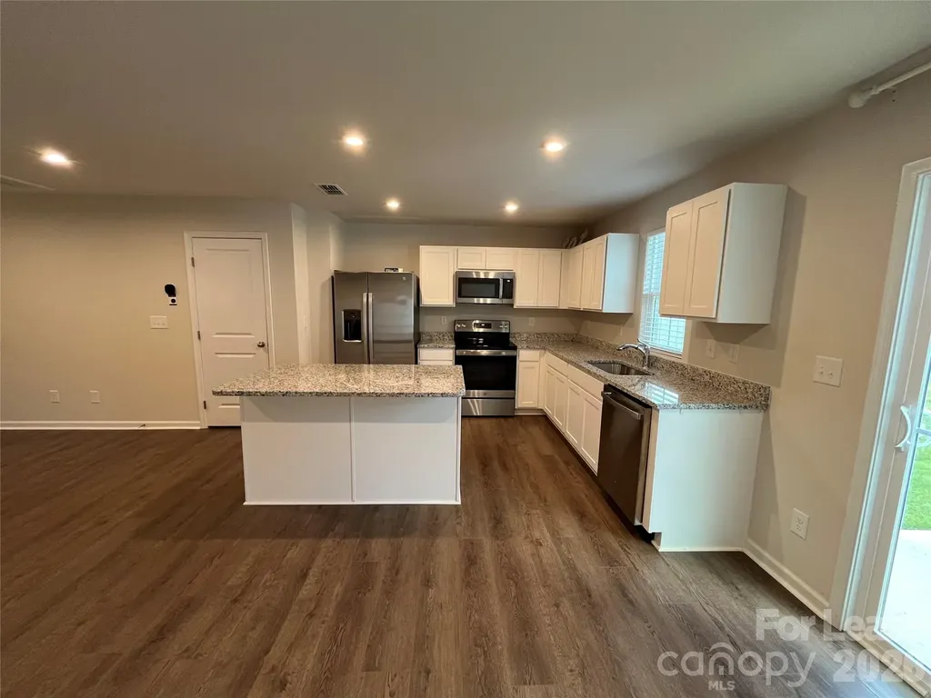 1532 39th Avenue Loop NE Hickory NC 28601