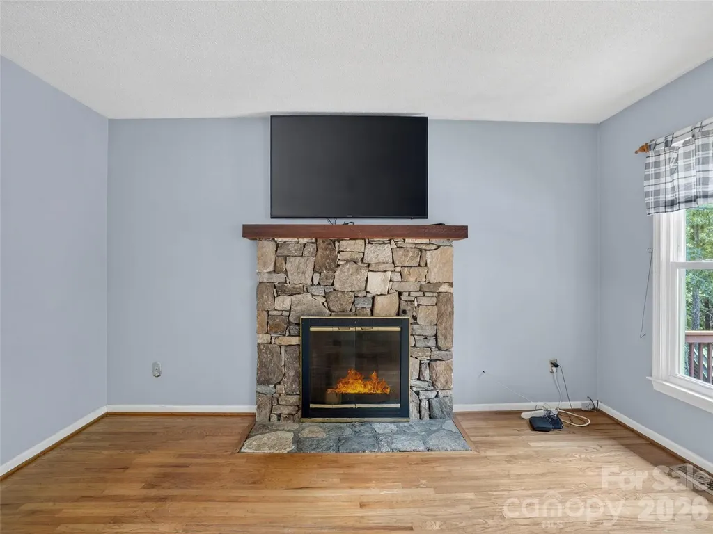 743 Kyles Creek Road Hendersonville NC 28792