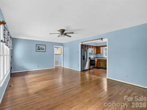 743 Kyles Creek Road Hendersonville NC 28792