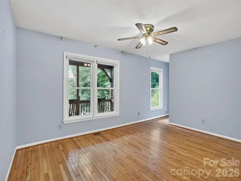 743 Kyles Creek Road Hendersonville NC 28792