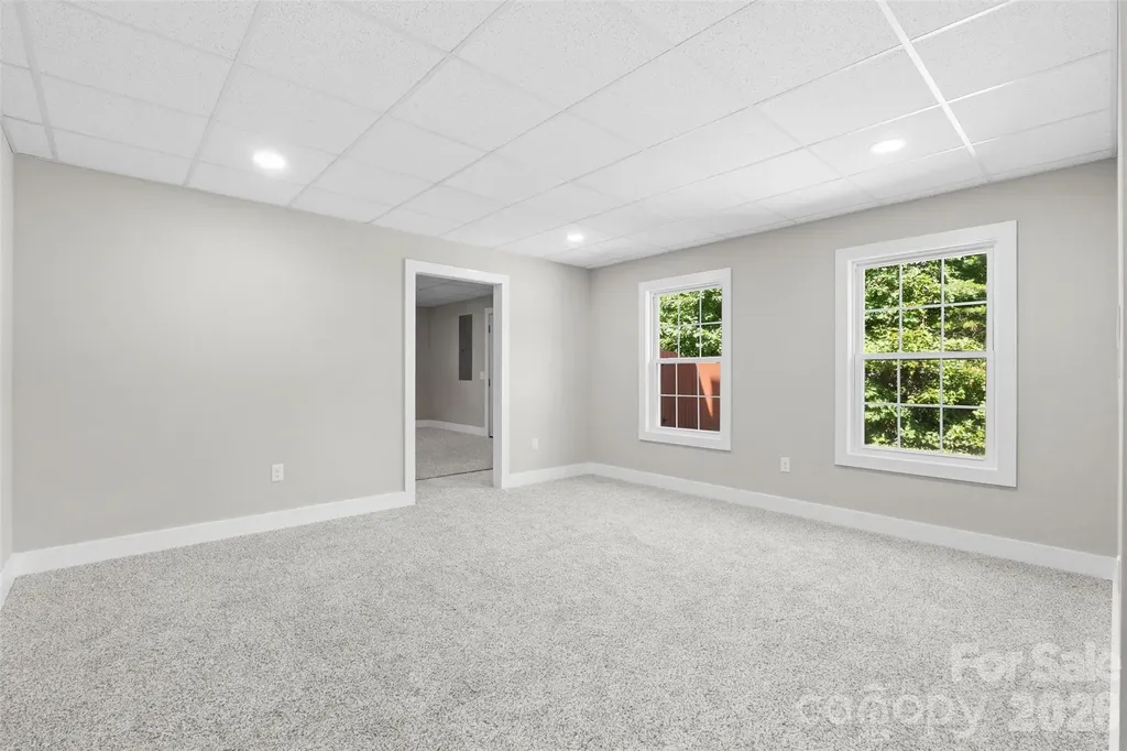 7015 Waterfront Place Granite Falls NC 28630
