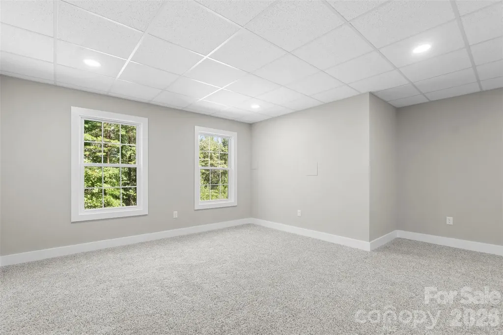 7015 Waterfront Place Granite Falls NC 28630