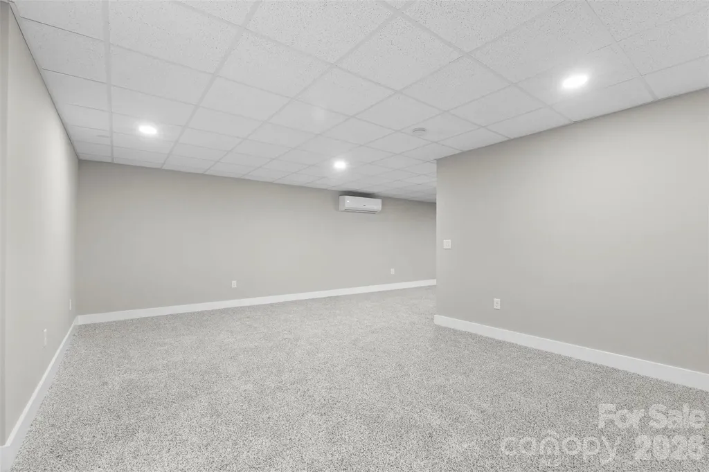 7015 Waterfront Place Granite Falls NC 28630