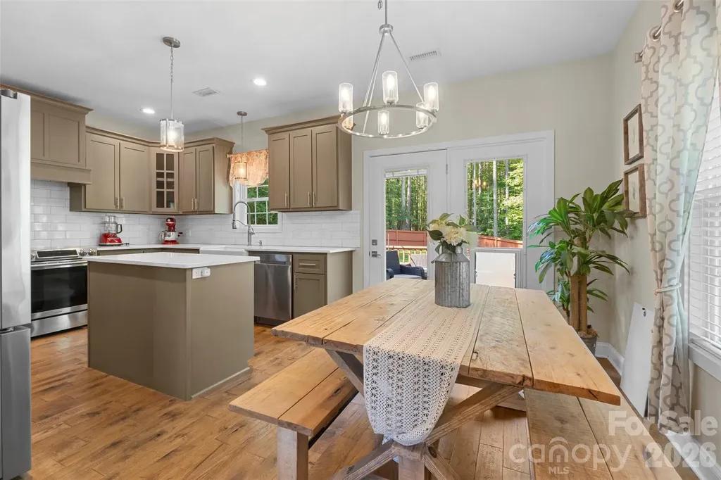 7015 Waterfront Place Granite Falls NC 28630