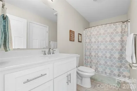 7015 Waterfront Place Granite Falls NC 28630