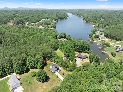7015 Waterfront Place Granite Falls NC 28630