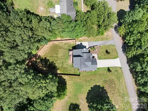 7015 Waterfront Place Granite Falls NC 28630