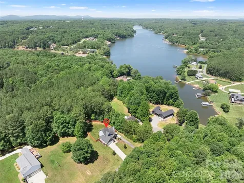 7015 Waterfront Place Granite Falls NC 28630