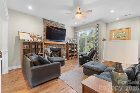 7015 Waterfront Place Granite Falls NC 28630