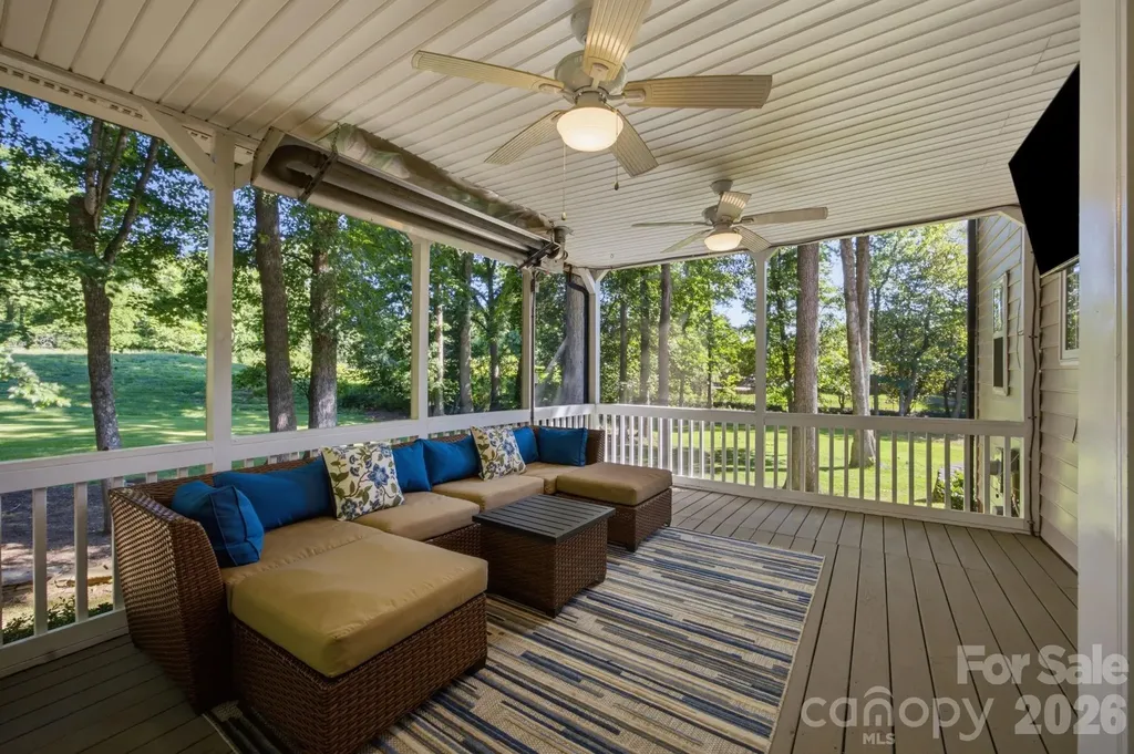 16043 Agincourt Drive Huntersville NC 28078