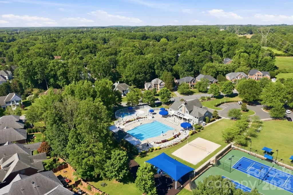 16043 Agincourt Drive Huntersville NC 28078
