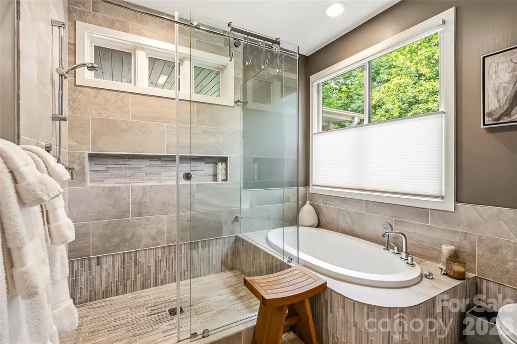 233 Tanglewood Lane Saluda NC 28773