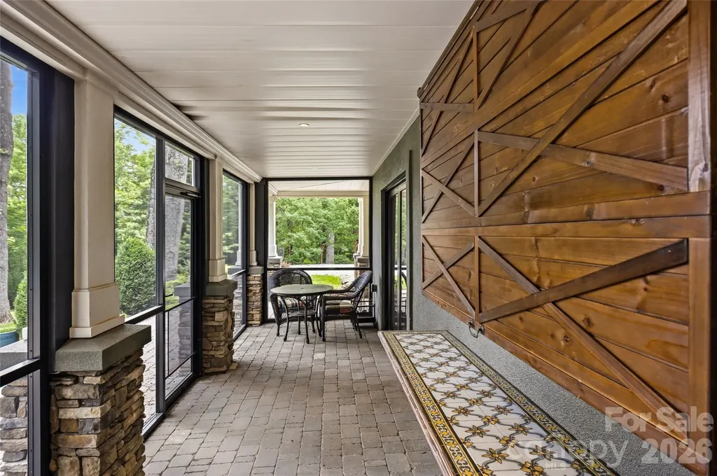 233 Tanglewood Lane Saluda NC 28773