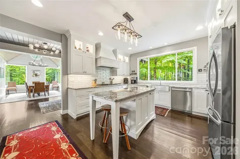 233 Tanglewood Lane Saluda NC 28773