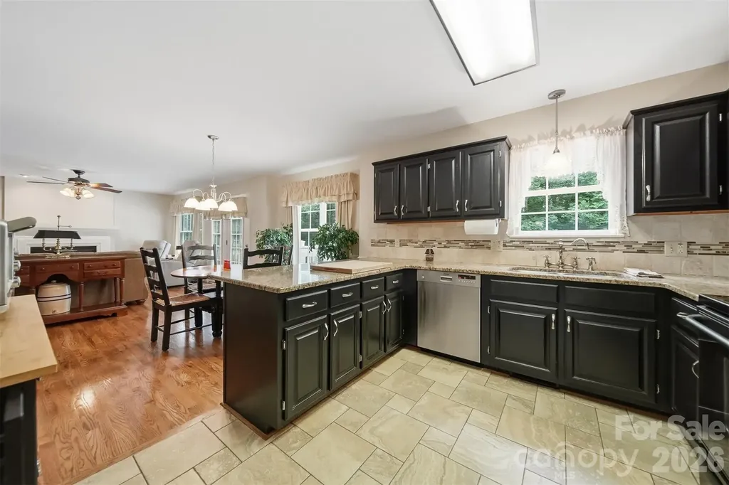 1032 30th Avenue Lane NE Hickory NC 28601