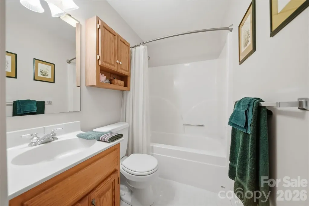 1032 30th Avenue Lane NE Hickory NC 28601
